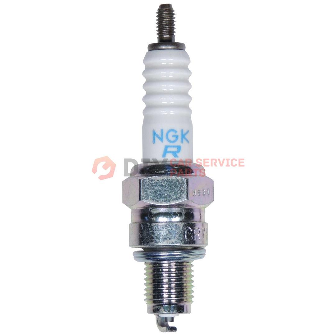 NGK CR7HSA-9 / 5147 Spark Plug CR7HSA9 Standard - The Green Spark Plug Automotive product