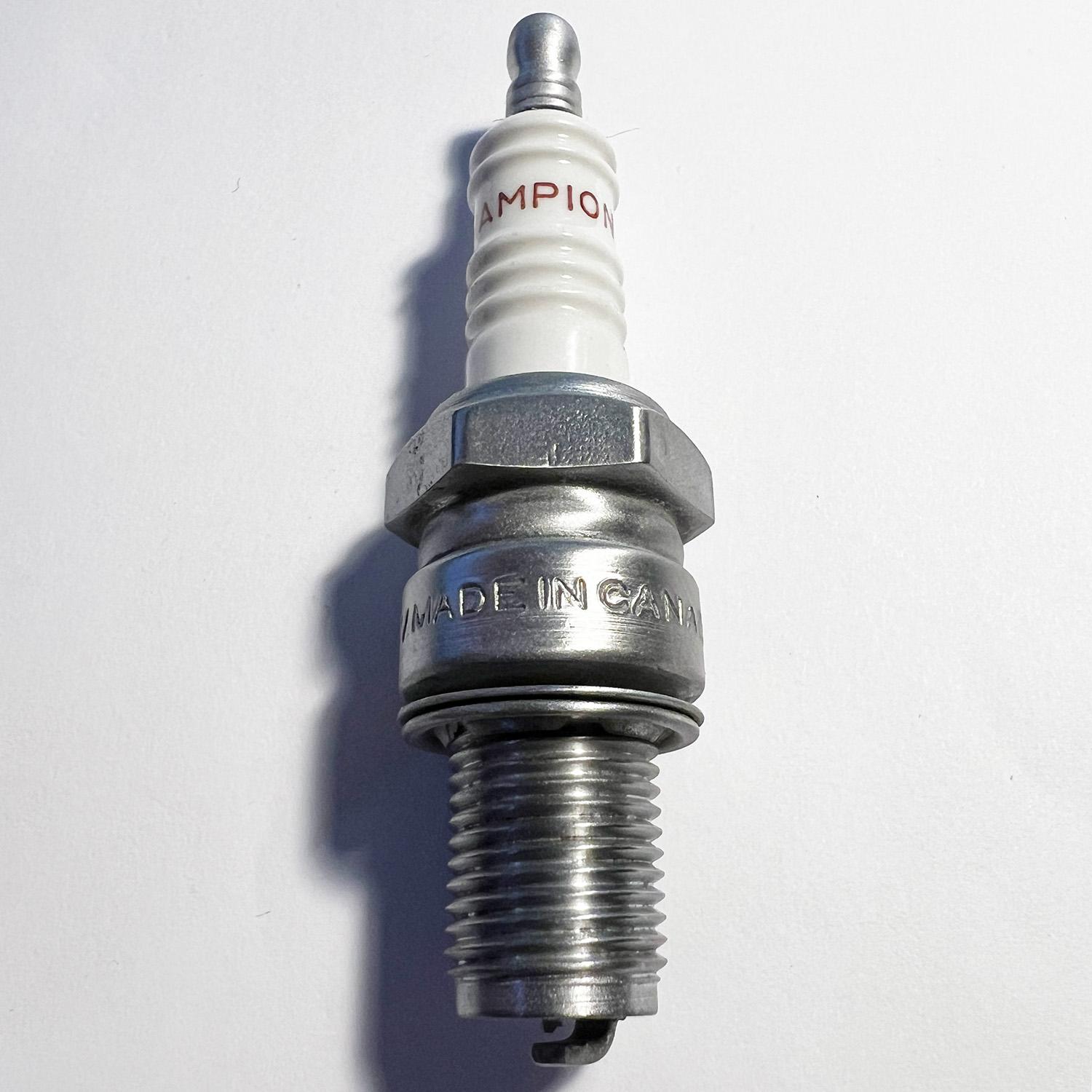 Champion Spark Plug QN2G - High quality product image showing Champion Spark Plug QN2G details and features