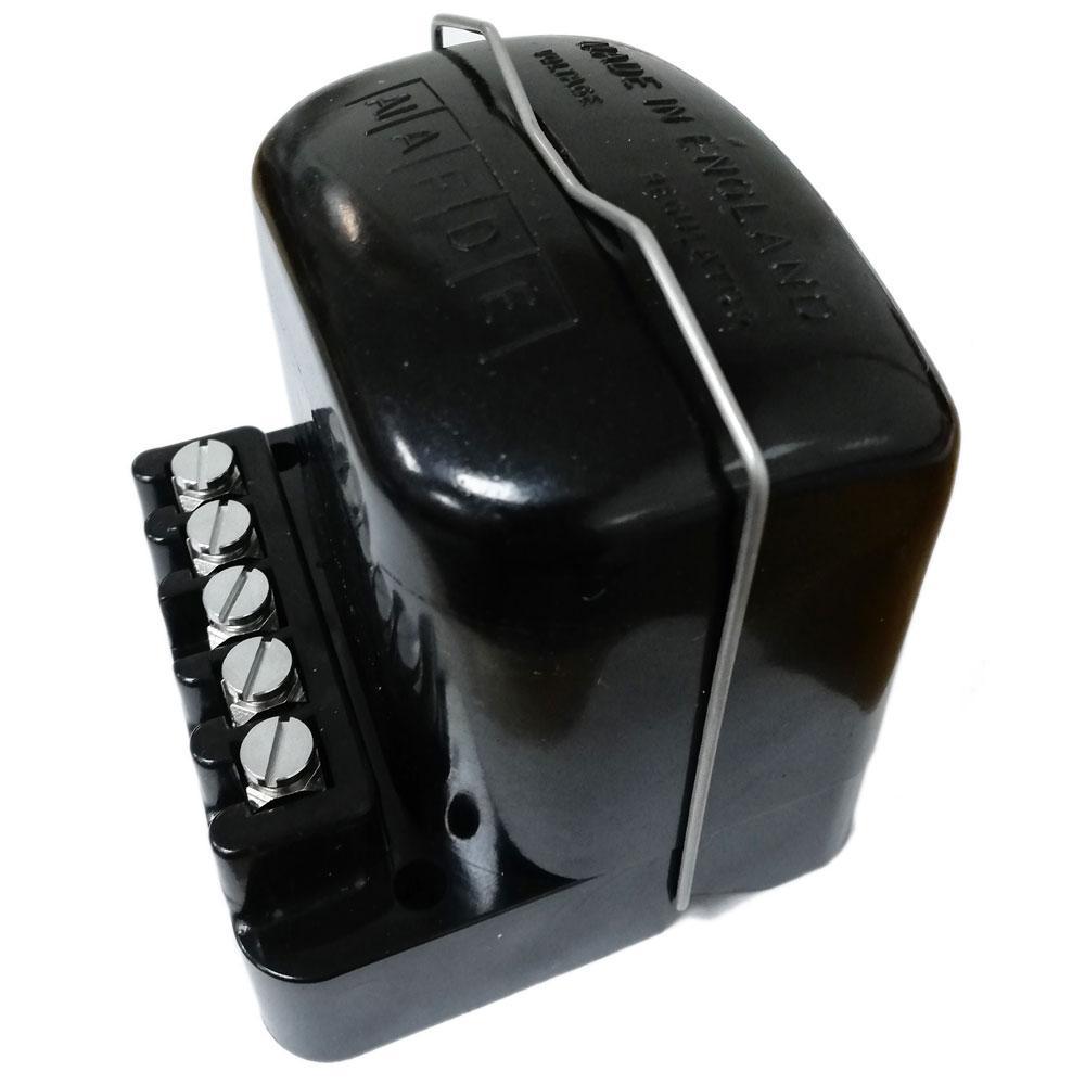 Remax Dynamo 12V Voltage Regulator 22 AMP Negative Earth Screw Terminal Replaces Lucas RB106,NCB100,LRC100 - High quality product image showing Remax Dynamo 12V Voltage Regulator 22 AMP Negative Earth Screw Terminal Replaces Lucas RB106,NCB100,LRC100 details and features