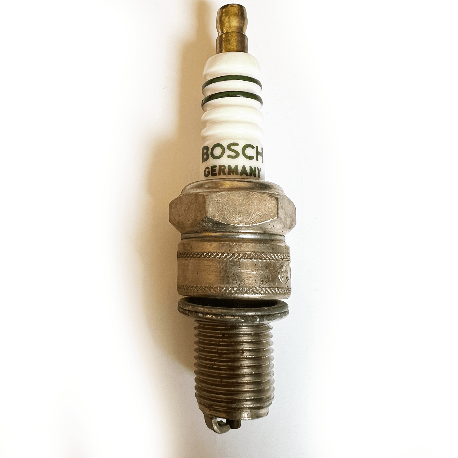 Bosch Spark Plug W240T28 - High quality product image showing Bosch Spark Plug W240T28 details and features