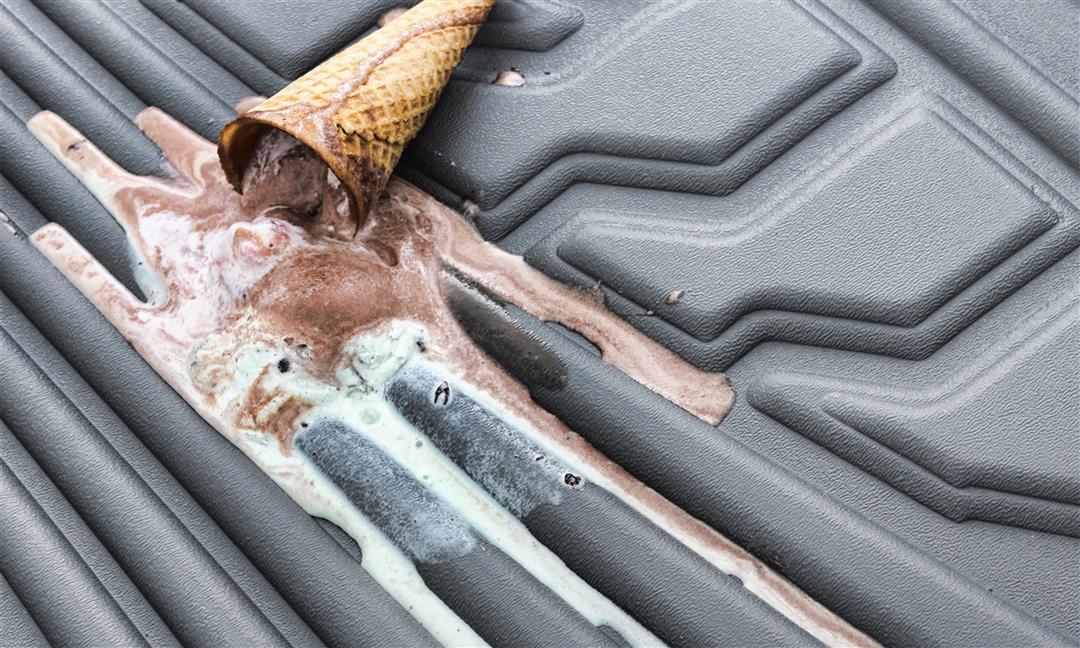 LUND 283132B 283132-B Catch-It Black Vinyl Floormat (Front, Pair) - High quality product image showing LUND 283132B 283132-B Catch-It Black Vinyl Floormat (Front, Pair) details and features