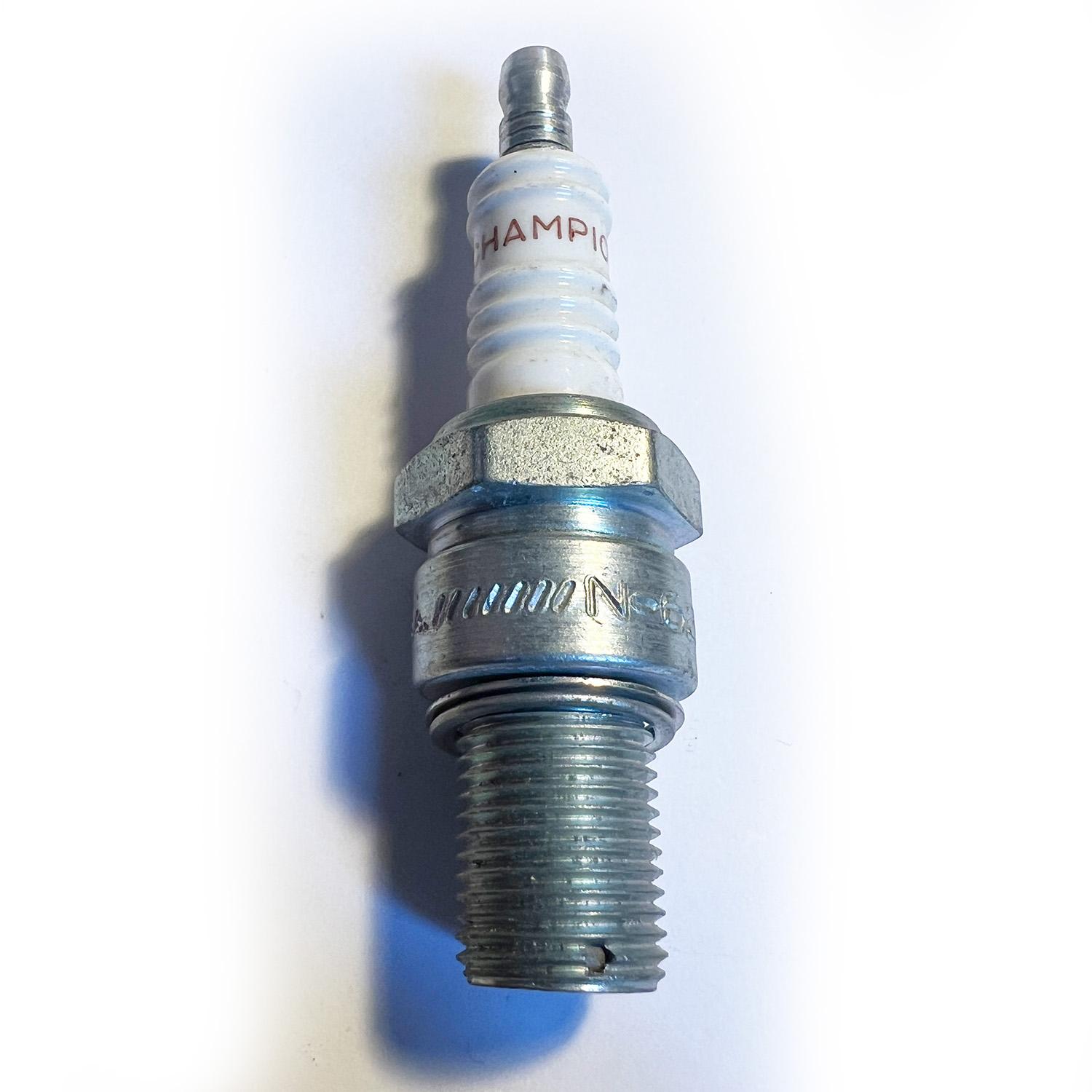 Champion Spark Plug N62R - High quality product image showing Champion Spark Plug N62R details and features Champion Spark Plug N62R - High quality product image showing Champion Spark Plug N62R details and features