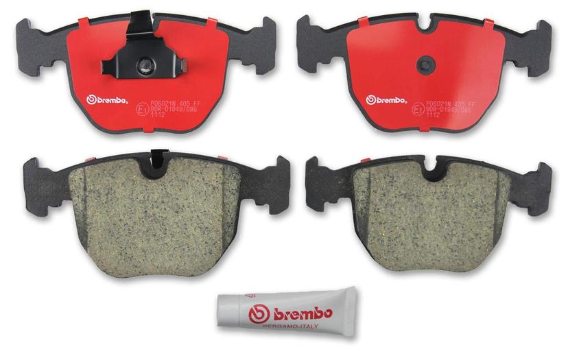 BREMBO P06021N Premium Ceramic Front Disc Brake Pad Set of 4 BREMBO P06021N Premium Ceramic Front Disc Brake Pad Set of 4